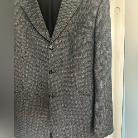 Classic Gray Men's Blazer - Picture 2 of 7